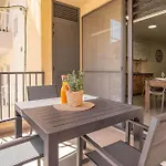 公寓 Modern, Bright & Spacious Near The Sea