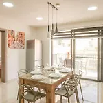公寓 Modern, Bright & Spacious Near The Sea *