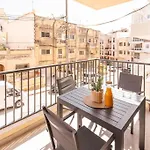 公寓 Modern, Bright & Spacious Near The Sea
