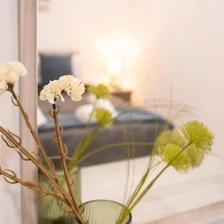 Apartmán Modern, Bright & Spacious Near The Sea