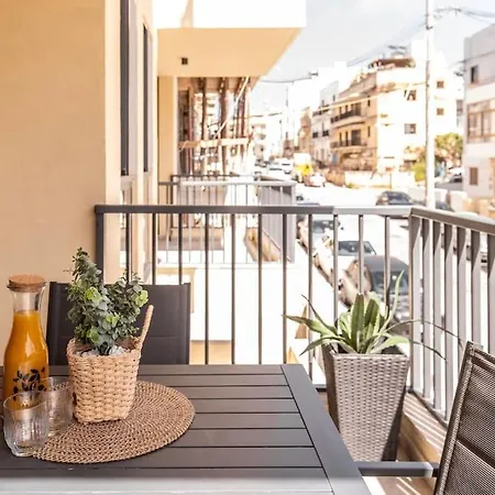 Modern, Bright & Spacious Near The Sea Apartment