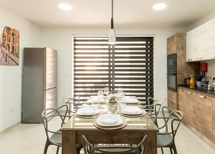 Modern, Bright & Spacious Near The Sea Marsaskala