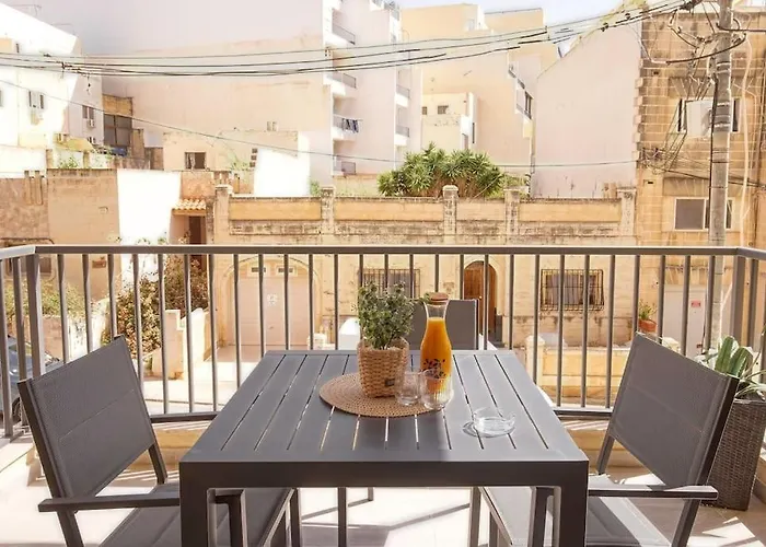 Appartement Modern, Bright & Spacious Near The Sea