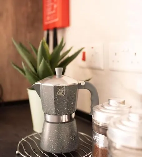 Appartement Modern, Bright & Spacious Near The Sea